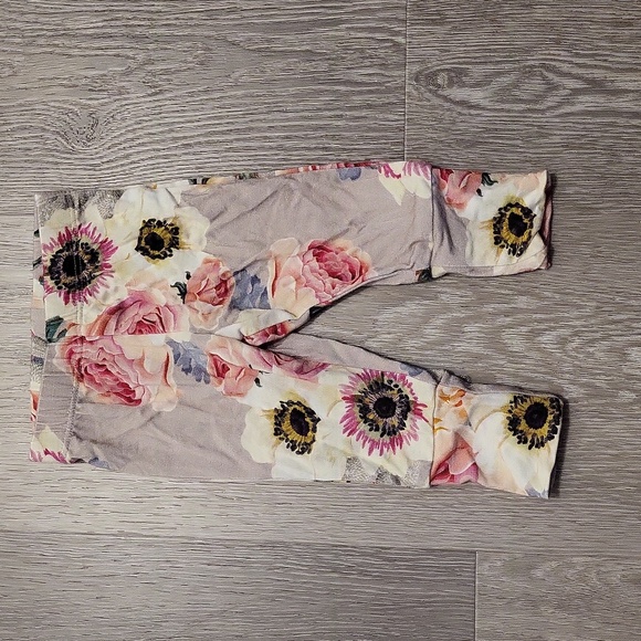 Posh Peanut lounge set - Picture 2 of 5